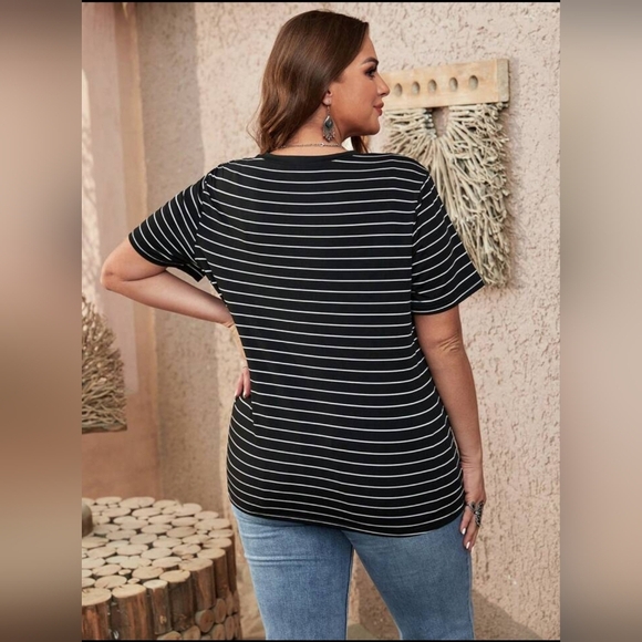 SHEIN VCAY Women's Plus Size Striped Summer T-Shirt Size 1X Black White NWOT - Picture 3 of 13